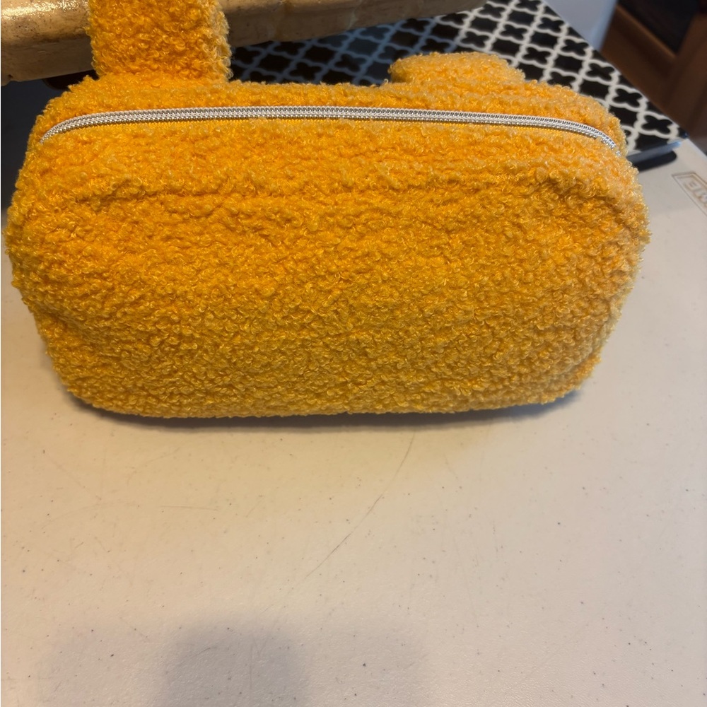 Pooh Bear pouch-makeup bag -Brand new no tags - Picture 4 of 4
